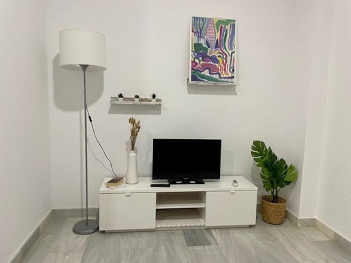 Holidays2Malaga Jinetes Junto Casco Historico & Parking Apartment ภายนอก รูปภาพ