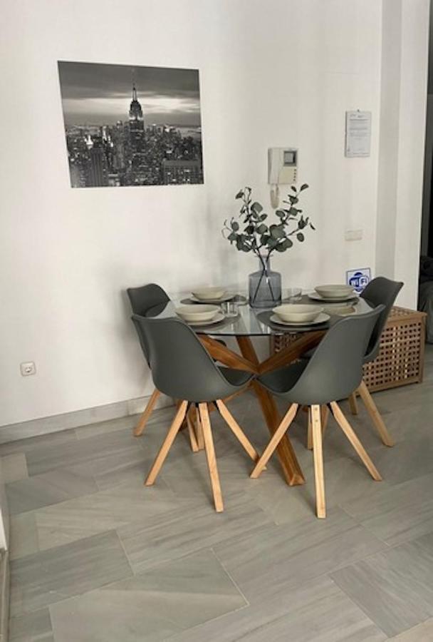 Holidays2Malaga Jinetes Junto Casco Historico & Parking Apartment ภายนอก รูปภาพ