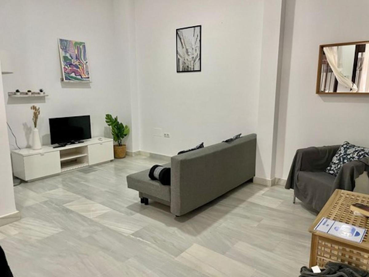 Holidays2Malaga Jinetes Junto Casco Historico & Parking Apartment ภายนอก รูปภาพ